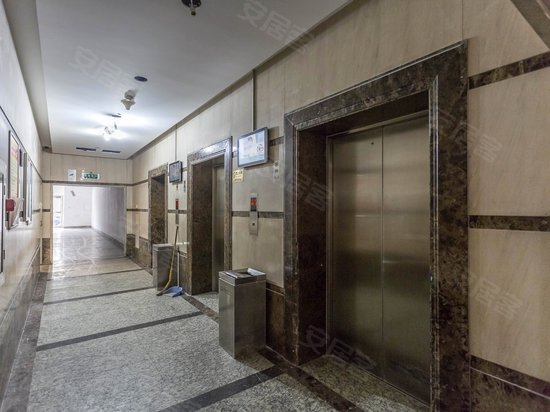 金源时代商务中心 