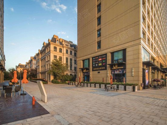 陆家嘴金融街区 