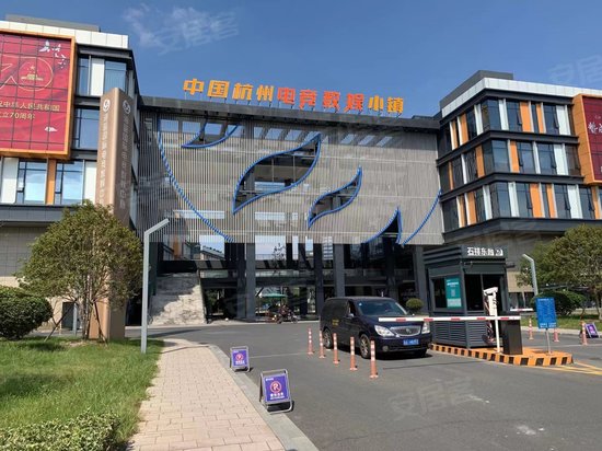 海蓝国际电竞数娱中心 