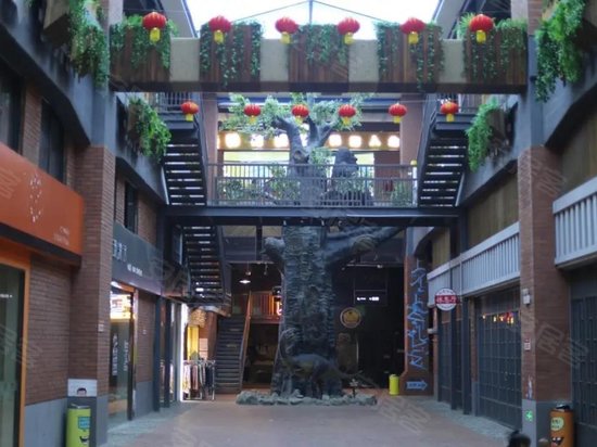 东方摩域艺术商业广场(办公) 