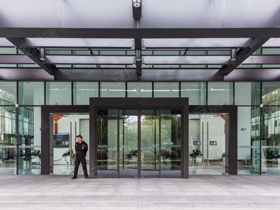 陆家嘴投资大厦 