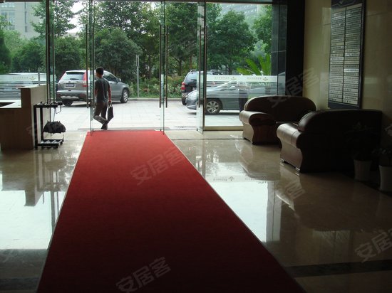 紫金港投资控股商务大厦 