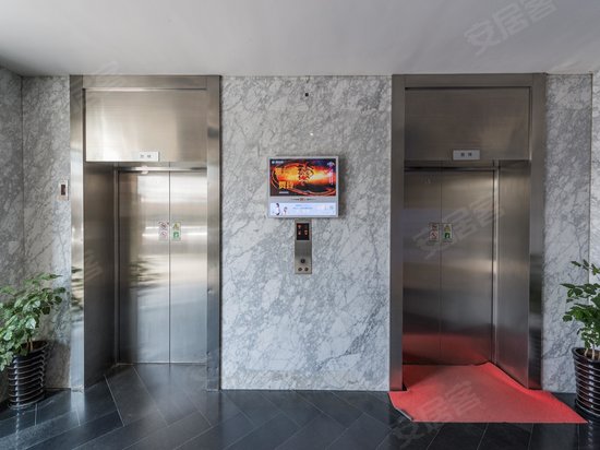 开伦江南场创意园 