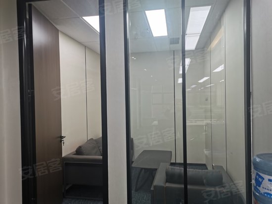 两江春城写字楼 