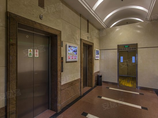 新上海城市广场 