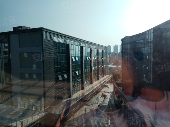 在茂科技产业园 