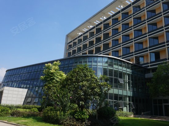 绿瘦健康产业集团武汉总部 