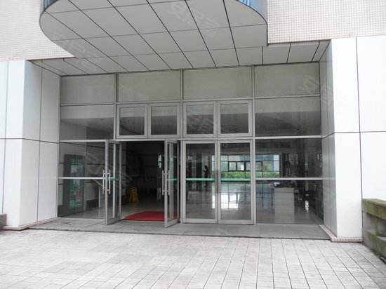 万豪国际金融中心办公楼