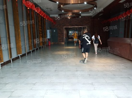 金阳阿凯德拾光里 