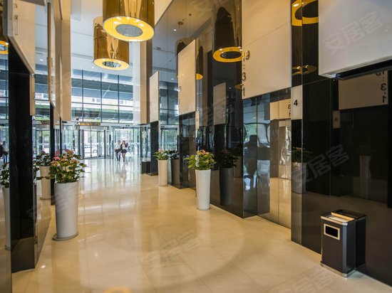 陆家嘴基金大厦 