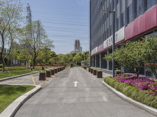 新漕河泾国际商务中心 