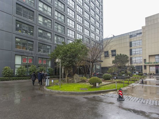 共和国际商务广场(办公) 