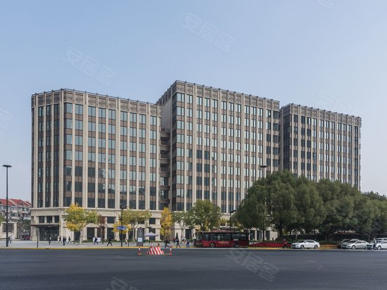 陆家嘴富汇大厦