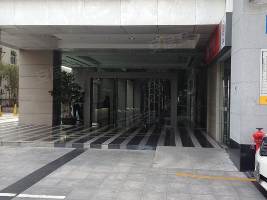 东港中心大厦(办公)