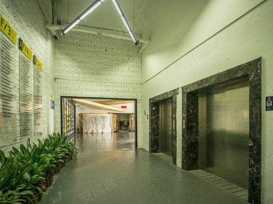 杨协成时尚工场 