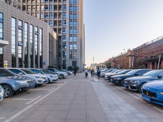 现代光谷世贸中心 