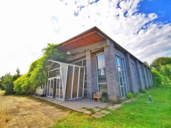 宝蓝郁金香文化科技产业园