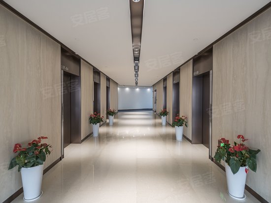 东方明珠凯旋中心 