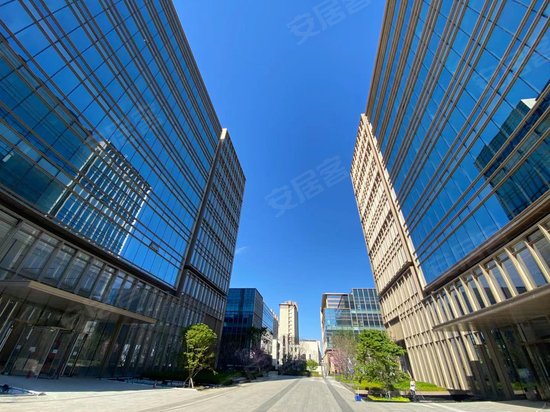 金地威新国际中心 