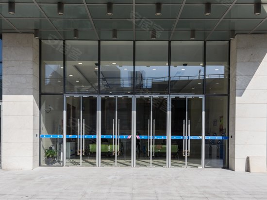 国际航运服务大厦 