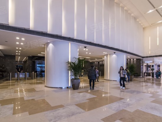 新世界国贸大厦 