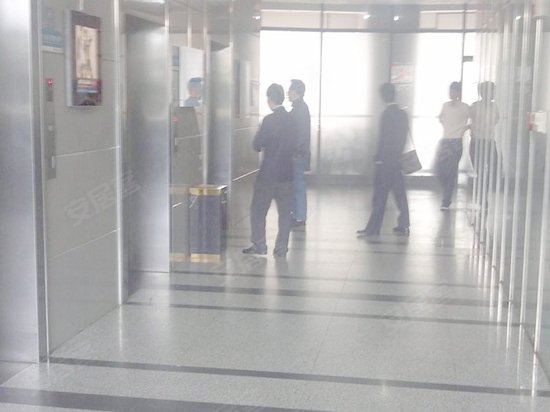 先进科技研发中心 