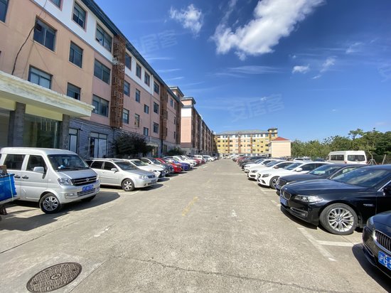 福克斯商务大厦(银都路) 