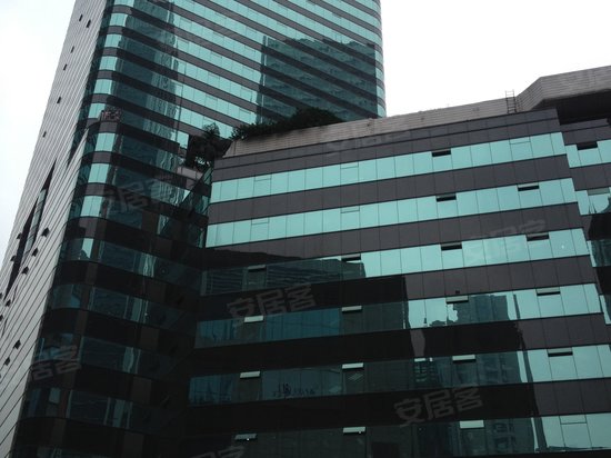 万豪国际金融中心办公楼 