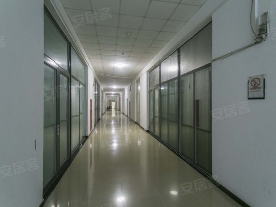 蜂巢CBD传媒艺术工作区 