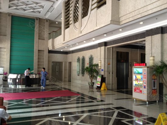 富力天河商务大厦 