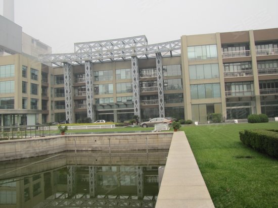 易通创意中心广场 