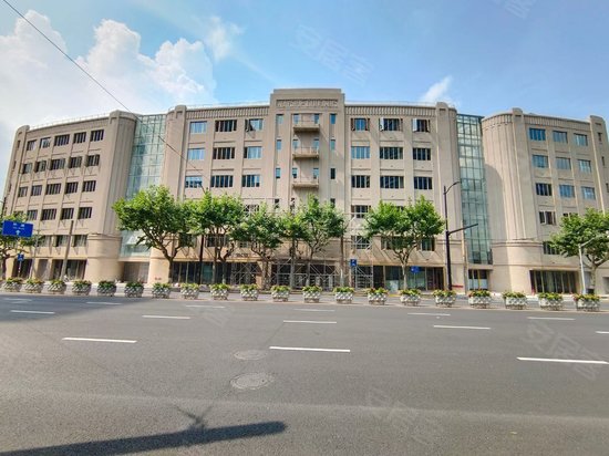 百联创意61号老栈商务楼 