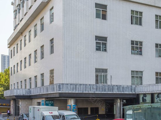 城乡华懋写字楼 