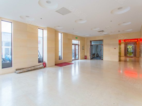 中腾建华商务大厦 