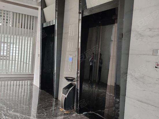 君威国际金融中心 