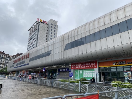 重庆北站南广场公交大楼