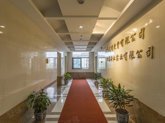 新陆国际商务大厦 