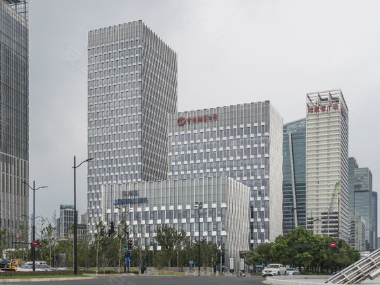 陆家嘴金控广场