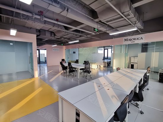 天筠跨境保税中心 