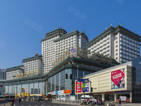 城乡华懋写字楼