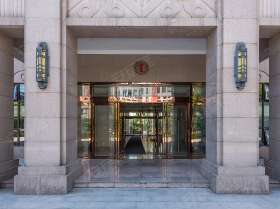 嘉南红塔商务广场 