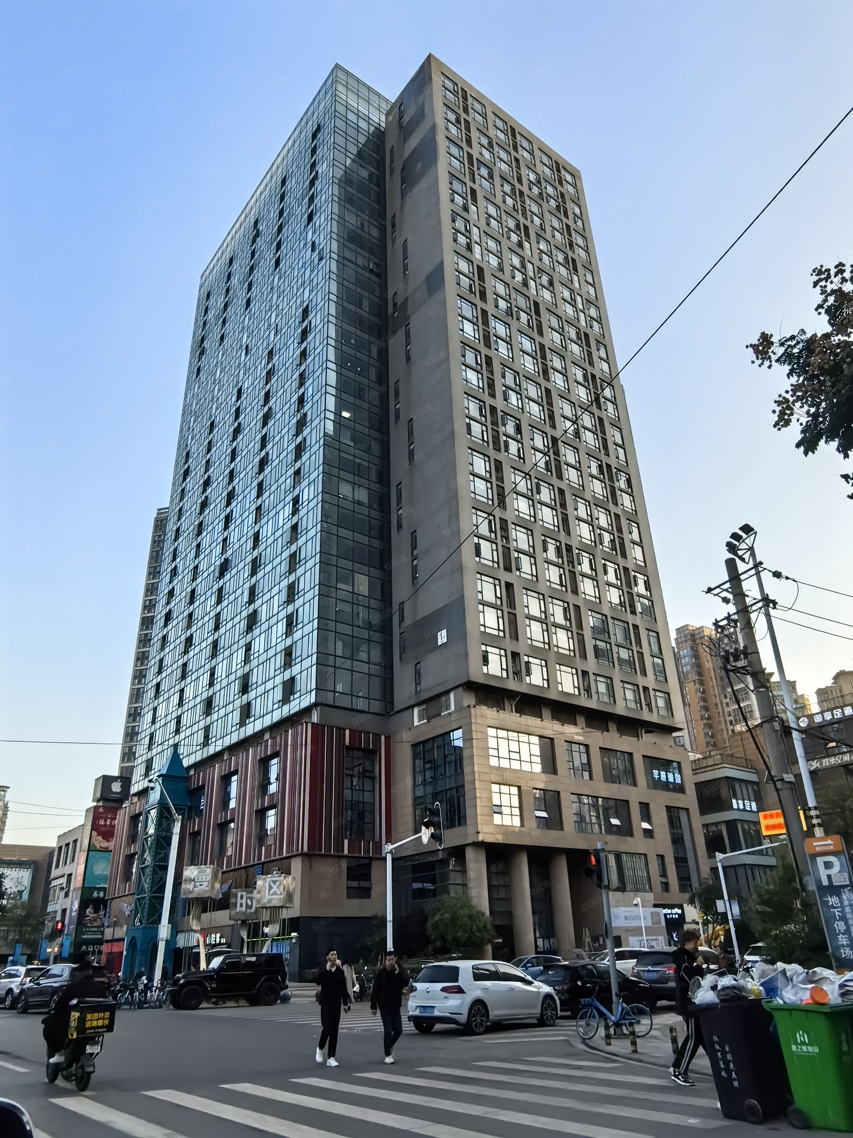 5号线三角路站水岸国际高区电梯口单价9k精装现房