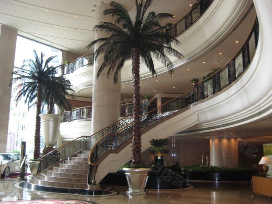 万豪国际金融中心办公楼 