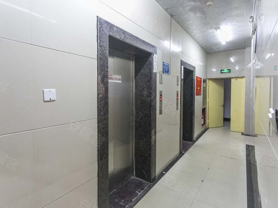 亮丽商务综合楼 