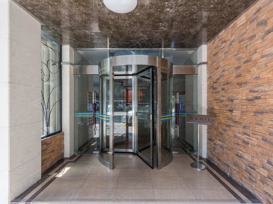 上服实业虹桥商务写字楼 