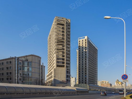 隆宝宸商务大厦