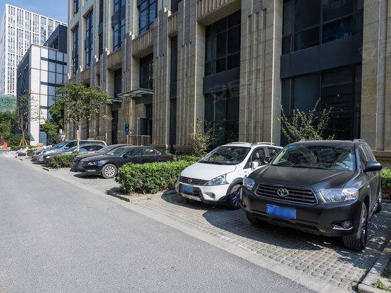 绿地正大缤纷城(办公) 