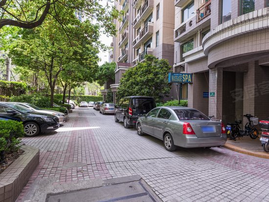 长峰中心聚贤阁 