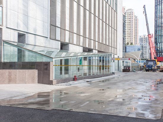 华安保险总部大厦 