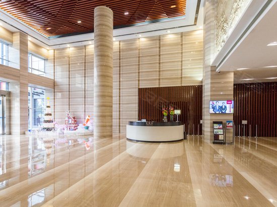 卫东龙商务大厦 